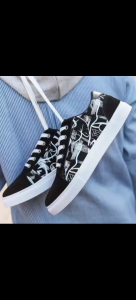 Mens small white shoes Low top lacing teenagers New breathable and versatile  Sneakers