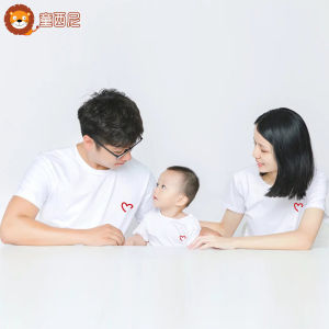Family Matching Heart Shaped Short Sleeve T Shirts White Cotton Kids Clothing Mom Dad And Kids Fashionable Summer Tops