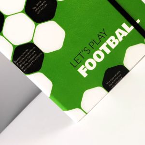 A5 Football Quotes เรียงรายโน้ตบุ๊คพร้อมปากกาห่วงยางยืดกระเป๋าหลังปกแข็งปกแข็งปกวารสาร