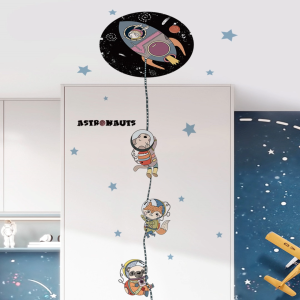 Decal giấy dán tường chủ đề phi hành gia dễ thương - Trang trí phòng bé sáng tạo vui nhộn