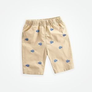 กางเกงลำลองผ้าฝ้ายแท้สำหรับเด็กชายฤดูร้อนปี 2022 กางเกงขายาวทรงหลวมห้าส่วนสำหรับเด็กและลูกวัยเตาะแตะสำหรับใส่กลางแจ้ง