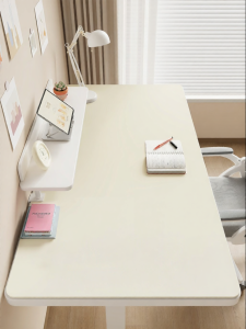 Eye-Protecting Water-Resistant Desk Mat