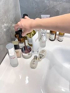 Giá đỡ dầu gội nhà tắm kệ để dầu gội có cốc hút chân không dễ lắp đặt - 324