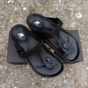 Sandal Jepit Terbaru NewBalance Sandal NB Santai Sandal Jepit Keren