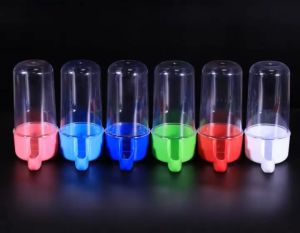 Bình đựng nước và thức ăn tự động cho chim Vẹt gắn chuồng - Love pets shop