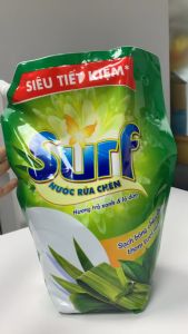 Nước rửa chén Surf Trà xanh và lá dứa 3.2kg