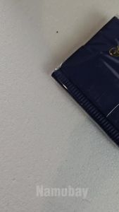 Dompet Logam Mulia Tebal Isi 20 - Tempat Perhiasan Anti Air dengan Magnet Kuat - Bahan Luar Karton Tebal Lapis PVC dan Bahan Dalam Plastik Mika Tebal - Lebar 11cm x Panjang 14,5cm x Tebal 3,5cm