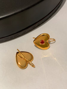 CAFFTI | Vintage Luxury Red Heart Gold Earrings