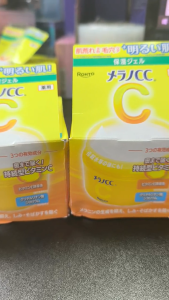 Gel Dưỡng Melano CC Sáng Da Mờ Thâm Sạm & Đốm Nâu 100g Brightening Gel - Nhật Bản