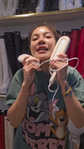 เครื่องทำแห้งไล่ความชื้นรองเท้า ฆ่าเชื้อ กำจัดกลิ่น ตัวเครื่องเล็กกระทัดรัด ใช้ได้ทั้งถุงเท้ารองเท้า