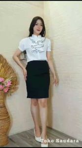 Kemeja Rumbai Dada Lengan Pendek: Nyaman & Elegan