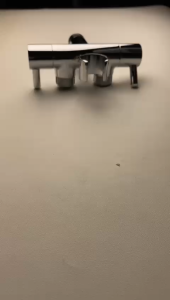 kran air shower double cabang 2 minimalis kuningan + bracket gantungan shower cebok brass Ck2