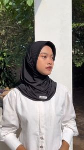 HIJAB/JILBAB/KERUDUNG BERGO SPORT (OLAH RAGA) OVAL POLOS UKURAN XS