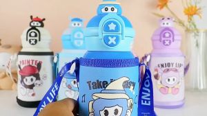 กระติกเก็บอุณหภูมิ 500 ML หลอดเด้ง พร้อมกระเป๋าสะพาย เกรด 316 ขวดน้ำสำหรับเด็ก