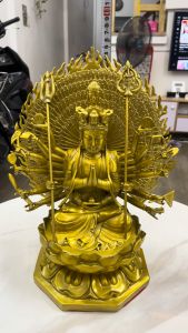 Tượng phật thiên thủ thiên nhãn ngồi bằng đồng cao 35cm rộng 27cm nặng 45kg