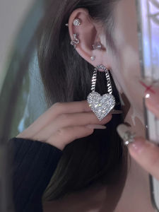 ต่างหูรูปหัวใจประดับเพชรเงินชุบทองสไตล์เกาหลีและญี่ปุ่นสำหรับผู้หญิง เครื่องประดับแฟชั่นทันสมัย ​​อเนกประสงค์