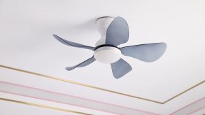 พัดลมเพดานสีดำ 29 นิ้ว พร้อมรีโมทควบคุมไฟ เปลี่ยนไฟได้ 3 สี มีฟังก์ชั่นบันทึกข้อมูล เหมาะสำหรับห้องนอน ห้องนั่งเล่น พัดลมเพดาน