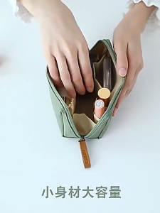 BUJOY กระเป๋าเครื่องสำอาง กระเป๋าใส่ลิปสติก กันน้ำ กระเป๋าใส่เหรียญ กระเป๋าเครื่องสําอาง กันน้ํา แบบพกพา