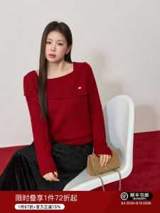 Oversized Red One-Shoulder Fashionable New Year Sweater