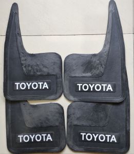 Karpet roda Toyota Sedan Depan Belakang universal