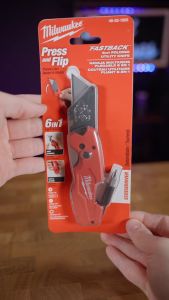 FASTBACK 6-in-1 Folding Utility Knife  48-22-1505