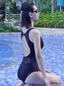 Kacamata Renang Remaja Dewasa Anti Fog UV Protection dengan Penutup Telinga/Kacamata Renang Dewasa Anti UV Fog Mirrored / Kacamata renang anti/Kacamata renang
