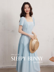Đầm Ôm Dáng Tay Ngắn Cổ Vuông