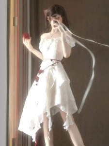 French Elegant Unique Beautiful Bell Sleeve Irregular Waist Cinched Fairy Long Dress Summer Soft Medium Elastic Short Sleeve V Neck