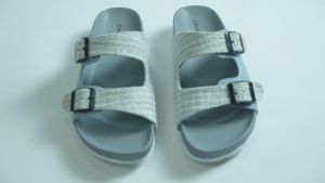 Sandal Puyuh Wanita Model Kombinasi Dua Ban Gesper Kekinian OLIN by: Christian Bale