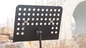 ที่วางโน๊ตเหล็ก ขนาดใหญ่ ขาตั้งโน๊ต เพลง แสตนด์โน๊ต ขาตั้งสำหรับวางโน๊ตดนตรี Portable Music Sheet Music Stand แท่นวางโน้ตเพลงแบบมัลติฟังก์ชั่น แท่นวางโน้ตเพลงแบบพับได้และแบบพกพา