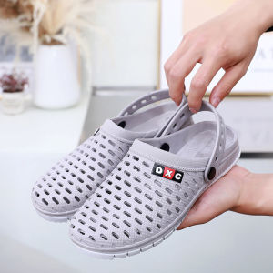 รองเท้าแตะชายหาดแบบสวมสำหรับผู้ชายในช่วงฤดูร้อนปี 2024 รองเท้าแตะแบบสวมแบบสวม EVA พื้นแบนแบบสวมสบายสำหรับกลางแจ้งและชายหาด