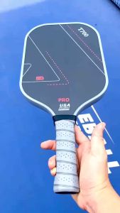 Vợt Pickleball Carbon T700 Pro mặt vợt phủ cacbon khối lượng siêu nhẹ mặt nhám bám bóng 16mm - PK07