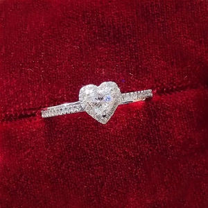 Huitan AA Heart Cubic Zirconia Wedding Rings for Women Luxury Silver Color Proposal Engagement Ring Temperament Ladies Jewelry