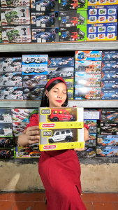 Diecast Miniatur Mainan Mobil Jeep Offroad Mercedes Benz G Class AMG V12 Besi Metal Buka Pintu