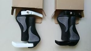 ARAFURA - TaffSPORT Gagang Sepeda Rubber Ergonomic Grip MTB Handlebar - BT1001