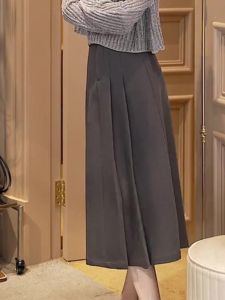 กระโปรงสั้นทรงเอเอวสูง กระโปรงสั้นทรงเอสไตล์ฮอลเว่น สีพื้น ชุดทำงาน แฟชั่นฤดูร้อน สำหรับผู้หญิง