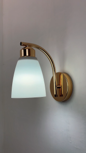 Lampu Dinding Minimalis Gold Dekorasi Ruang