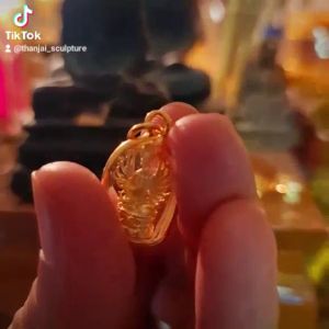 จี้ เจ้าแม่กวนอิม พระโพธิสัตว์กวนอิม มี3แบบให้เลือก ขนาดเล็กประมาณเหรียญบาท จี้พระทองคํา ช่วยปัดเป่าทุกข์ภัยต่างๆ และบันดาลพร