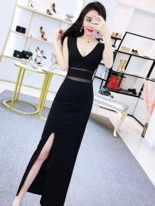 ชุดราตรีสีดำเซ็กซี่ แขนกุด กระโปรงทรงหางปลา ผ้าโพลีเอสเตอร์ คอวี กระโปรงทรงเอ ฤดูร้อน 2024 ชุดเดรสผู้หญิง