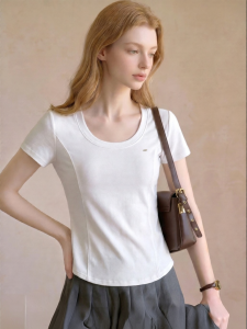 U Neck Fitted Short Slim Fishbone Waist T-Shirt