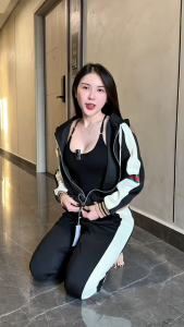 Bộ quần áo thu đông chất vải nỉ hai da mũ 2 lớp dầy dặn ấm áp