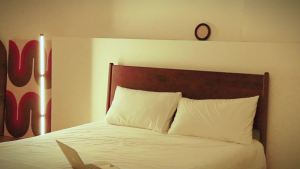 PMS Corner Floor Lamp 4FT Modern Minimalist Standing lamp Adjustable Lighting Direction for Living Room Bedroom Office (Warm White)