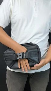 Kaneen Waistbag Volka - Tas Selempang Pria Pinggang Waistbag Waterproof Hitam