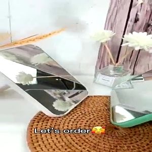 Cermin Lipat Persegi: Kaca Rias Lipat yang Praktis