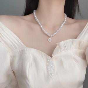 Retro French Baroque Pearl Necklace Choker Elegant Versatile Bracelet Clavicle Fashion Jewelry for Women Alloy Pendant