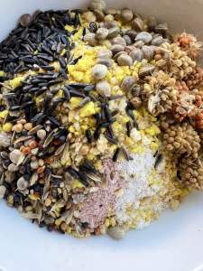 อาหารไข่ สูตรพรีเมี่ยม 100กรัม อาหารเสริมสำหรับนกปากขอ