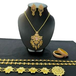 Fashion Jewele เช็ทเครื่องประดับชุดไทย เครื่องประดับชุดไทยผู้ใหญ่และเด็ก สีทอง ของเด็กกับผู้ใหญ่