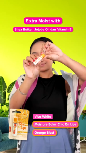 VIVA White Moisture Lip Balm Chic On Lips - Tersedia 4 Varian Rasa