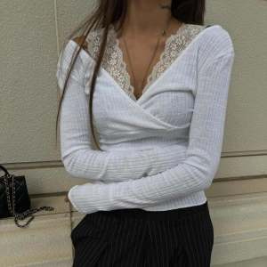 In Stock 51studio Homemade Autumn New Arrival Lace Shoulder Strap Low Collar Bottoming Tops 091004