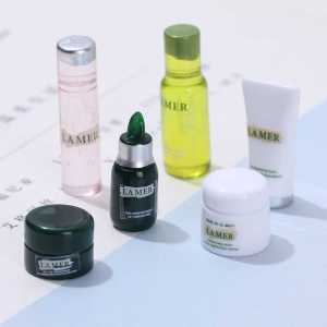 Miniature Bath Accessories